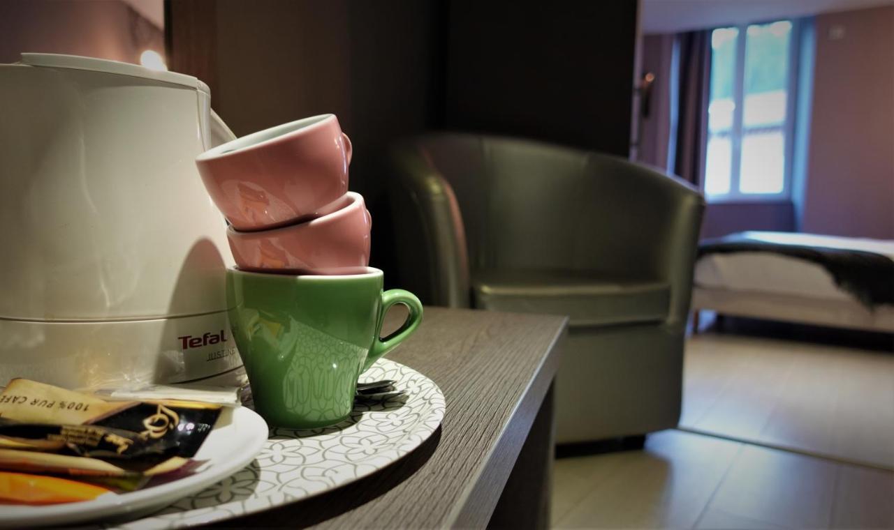 Hotel-Restaurant Des Voyageurs Le Cheylard Екстериор снимка